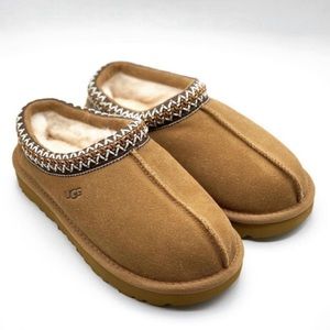 Ugg Tasman Slippers (Big Kid) size 4